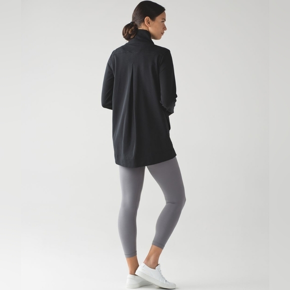 Lululemon Belle Wrap Sweater Gray Color Size 2 Pockets Style Number: W4ADXS - Picture 15 of 16